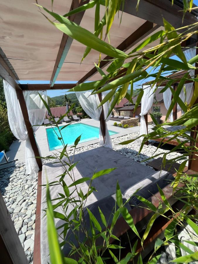 Gardenlux Vrdnik Apartment ภายนอก รูปภาพ