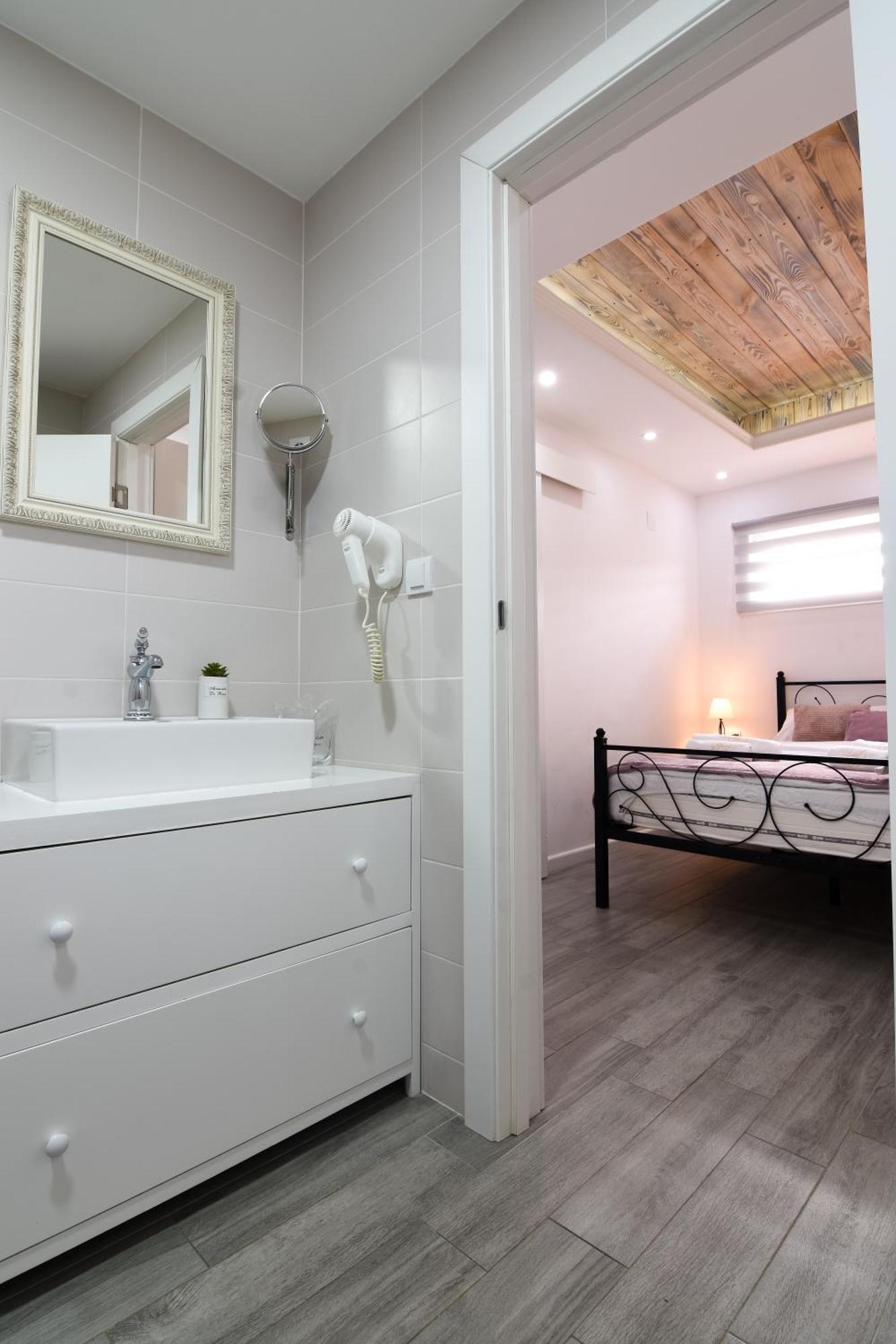 Gardenlux Vrdnik Apartment ภายนอก รูปภาพ